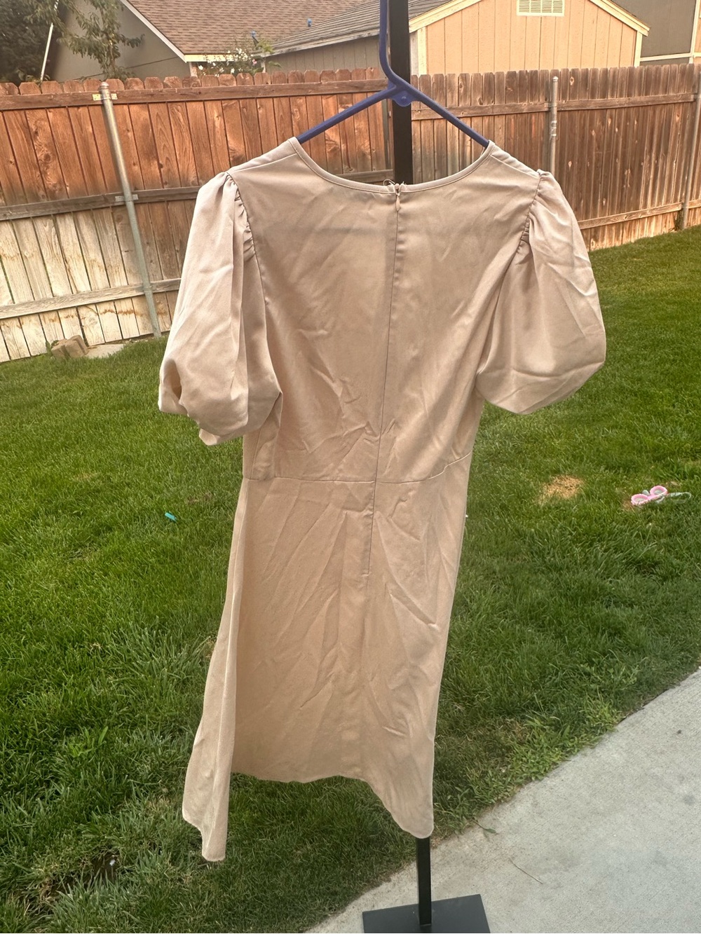 SHEIN small dress - Picture 4 of 4
